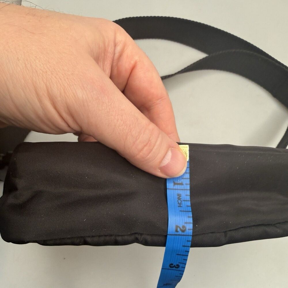 Pander Everywhere Belt Bag Black Nylon Fanny Pack Crossbody 8x5x2" EUC - Picture 16 of 16
